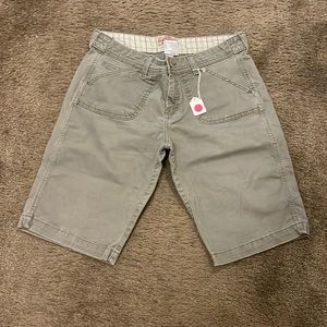 No Boundaries Long Shorts